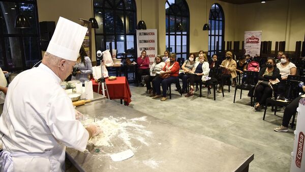 Taller de Cocina Tradicional: Culmina con éxito el primer día