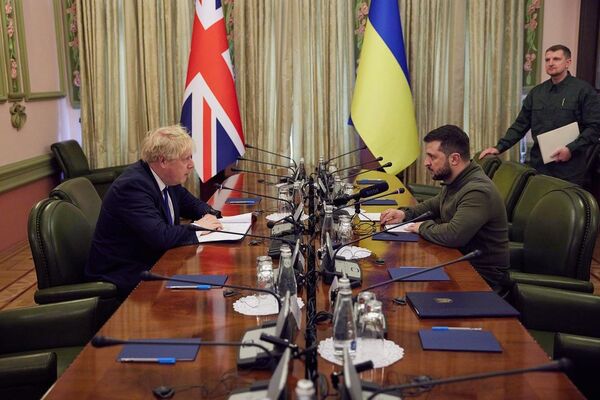 Boris Johnson viajó a Ucrania sorpresivamente y habló con el presidente - Megacadena — Últimas Noticias de Paraguay