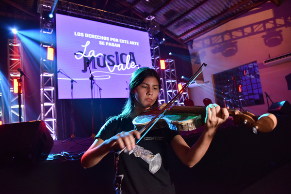 Diario HOY | #LaMúsicaVale: La campaña que busca reconocer derechos de intérpretes y ejecutantes