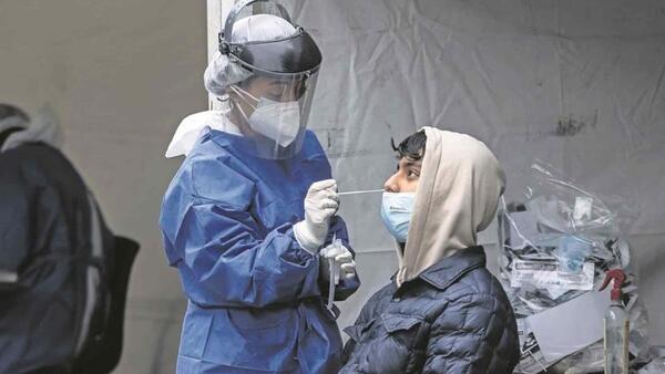 Diario HOY | Reino Unido detecta más de 700 casos de la subvariante ómicron XE