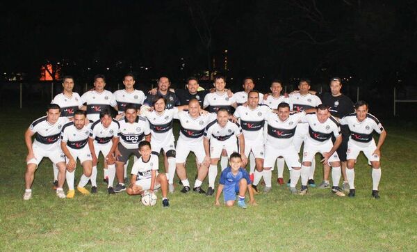 Competidores de Ex 90, en línea de largada - Fútbol - ABC Color