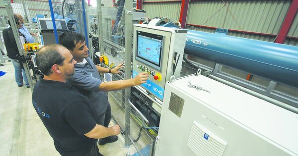 La Nación / Encarecimiento del petróleo golpea a la industria del plástico