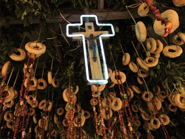 Semana no tan santa y el vía crucis paraguayo. - El Independiente