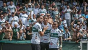 El Coritiba regresa con goleada al Campeonato Brasileño