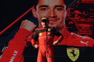 Leclerc reina en Australia delante de Pérez, Verstappen abandona - ABC Motor 360 - ABC Color