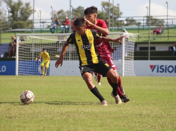 Jornada de triunfos en la Sub 15 - APF