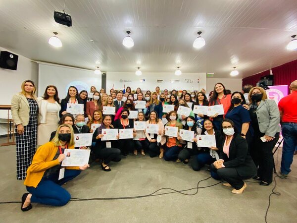 Con apoyo de la Misión Técnica Taiwán, finalizó el Curso para Mujeres en Gestión y Administración de Negocios del Área de Belleza y Estética
