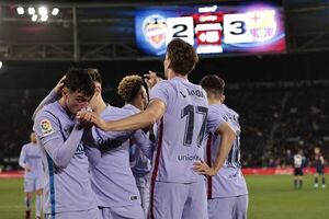 Luuk de Jong rescata al Barcelona en la prolongación - Fútbol Internacional - ABC Color