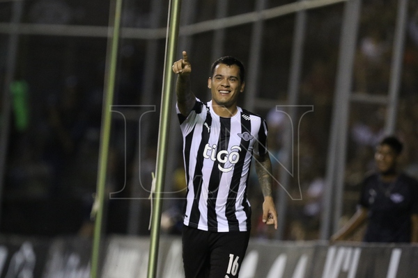 Diario HOY | Libertad remonta a Sol y sostiene el liderato