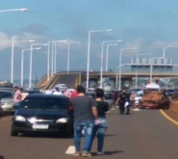 Accidente fatal en puente San Roque González - Paraguay.com