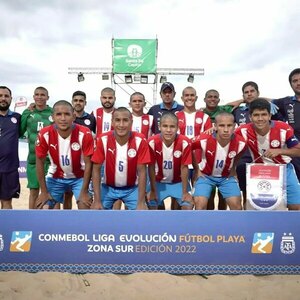 Fútbol de Playa: Paraguay arrasó y se quedó con la Zona Sur