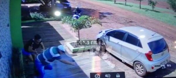 Sicario huye tras ser atacado con guampa y con piedra por su víctima en Pedro Juan