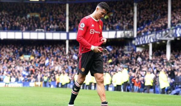 Investigan a Cristiano Ronaldo por una “presunta agresión” a un hincha