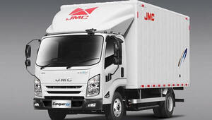 El primer camión eléctrico de JMC posee 200 km de autonomía (y cero emisión de ruido)
