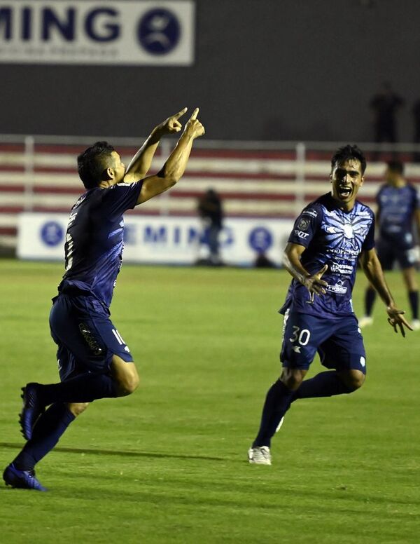 Menos es más en Villarrica - Fútbol - ABC Color