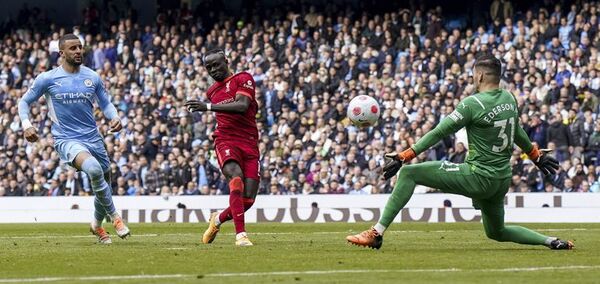 Manchester City y Liverpool firman un vibrante empate en la Premier - Fútbol - ABC Color