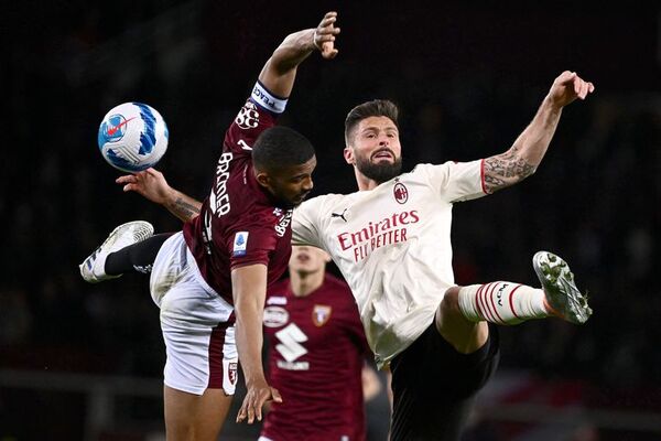 Milan y Napoli fallan e Inter depende de si mismo para ganar el ‘Scudetto’ - Fútbol - ABC Color