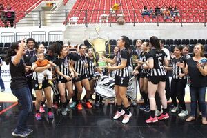 Santaní e Ypané, los campeones nacionales del balonmano - Polideportivo - ABC Color