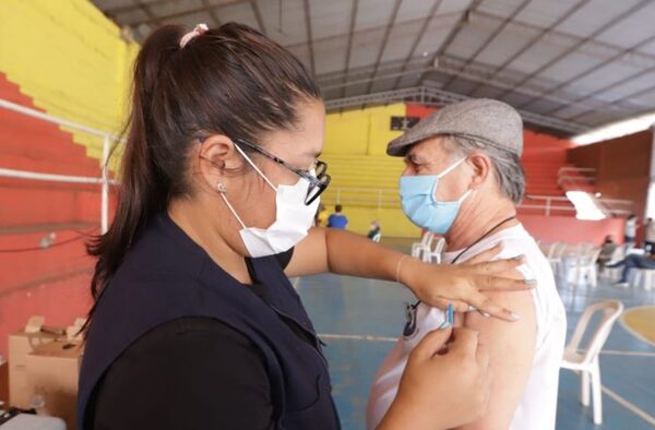 Invierno 2022: campaña de vacunación prosigue este lunes