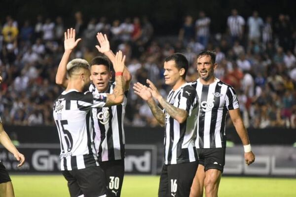 Libertad remonta y se escapa en el Apertura