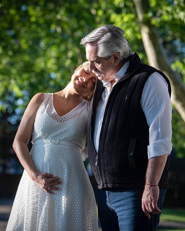 Nace Francisco, el hijo del presidente argentino y su pareja - Gente - ABC Color