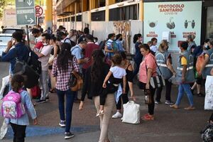 Comienza a crecer cantidad de pasajeros en la TOA por Semana Santa   - Nacionales - ABC Color