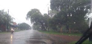 Torrencial lluvia con descargas atmosféricas en Misiones - Nacionales - ABC Color