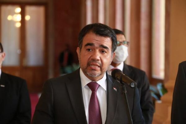 Equipo económico solicita prorrogar tratamiento de ley de estabilización de combustibles