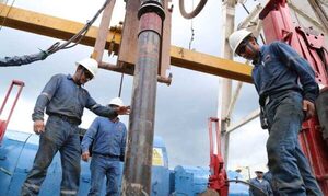 Diario HOY | El petróleo Brent baja un 3,94 %, hasta 98,5 dólares