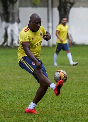 Exfutbolista colombiano Freddy Rincón, en estado crítico tras accidente - Fútbol Internacional - ABC Color