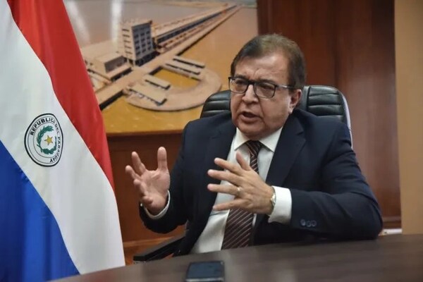 Nicanor descarta pugnar por la ANR y avizora reñida interna colorada