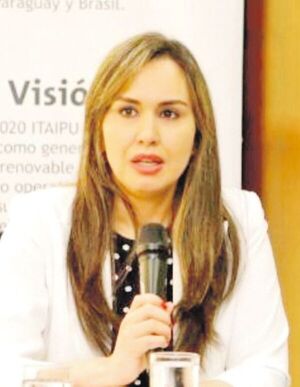 Relevan a Magnolia Mendoza de la dirección jurídica de Itaipú  - Nacionales - ABC Color