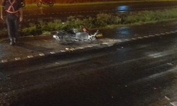 Motociclista sufre heridas y quemadurastras violenta caída sobre Ruta PY 02 – Diario TNPRESS