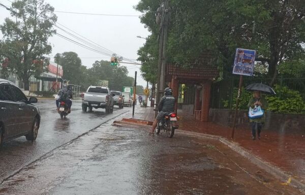 Lluvias persistirán este martes y clima será más fresco - Radio Imperio