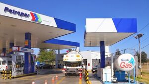 Vuelven los vales de combustibles a funcionarios públicos