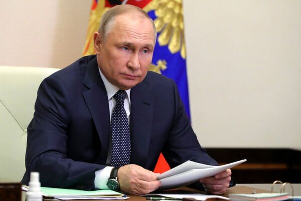 Rusia trabajará con los que todavía lo apoyan, avisa Putin - Radio Imperio