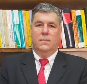 Cambios en Itaipú: Juan Rafael Caballero es nuevo director jurídico - El Trueno