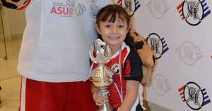 La Nación / Paraguaya prodigio: Victoria tiene 5 años y es subcampeona de ajedrez