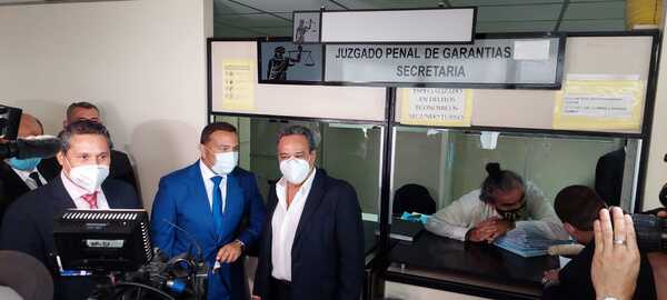 Jueza ordena el arresto domiciliario del gobernador de Central - PDS RADIO