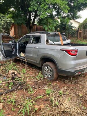 Enfrentamiento entre delincuentes y policías en Capitán Bado - Nacionales - ABC Color