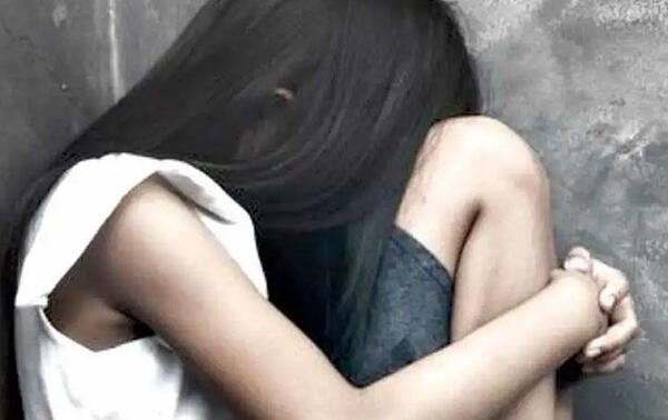 Madre de niña desaparecida ya casi un mes sale al paso con una extraña postura – Prensa 5