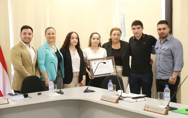 Junta Municipal realizó reconocimiento póstumo al profesor Oscar Coronel – Prensa 5