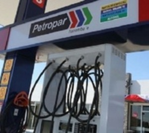 Promulgan Ley que elimina el subsidio a los combustibles de Petropar - Paraguay.com