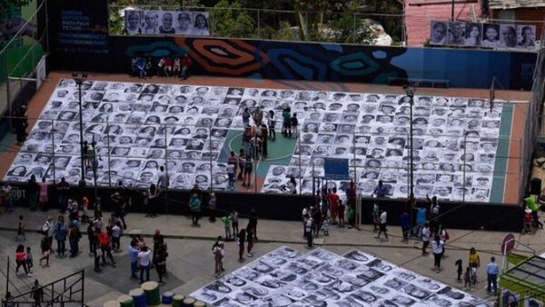 Barrio venezolano busca cambiar la violencia por el arte