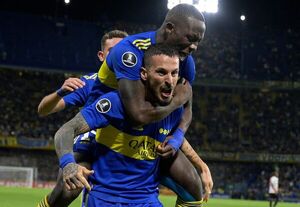Boca Juniors levanta cabeza con un doblete de Benedetto - Fútbol Internacional - ABC Color