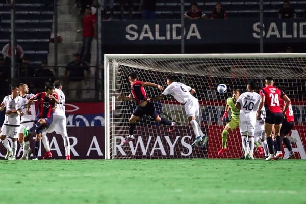 Cerro Porteño remonta y vence a Colón - PARAGUAYPE.COM