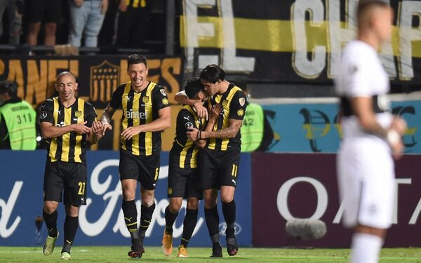 Olimpia vuelve sin nada de Uruguay y queda colero en el Grupo G