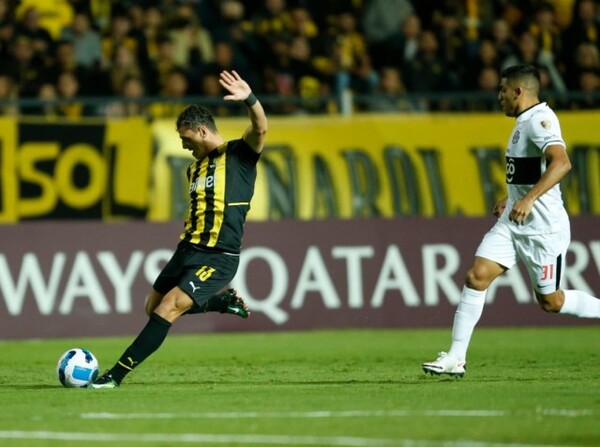 Olimpia tropieza en Uruguay - APF