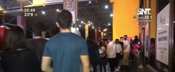 Masivo movimiento en el Puente de la Amistad - SNT
