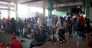 La Nación / Aumentan a 15.000 por día los viajeros desde Terminal